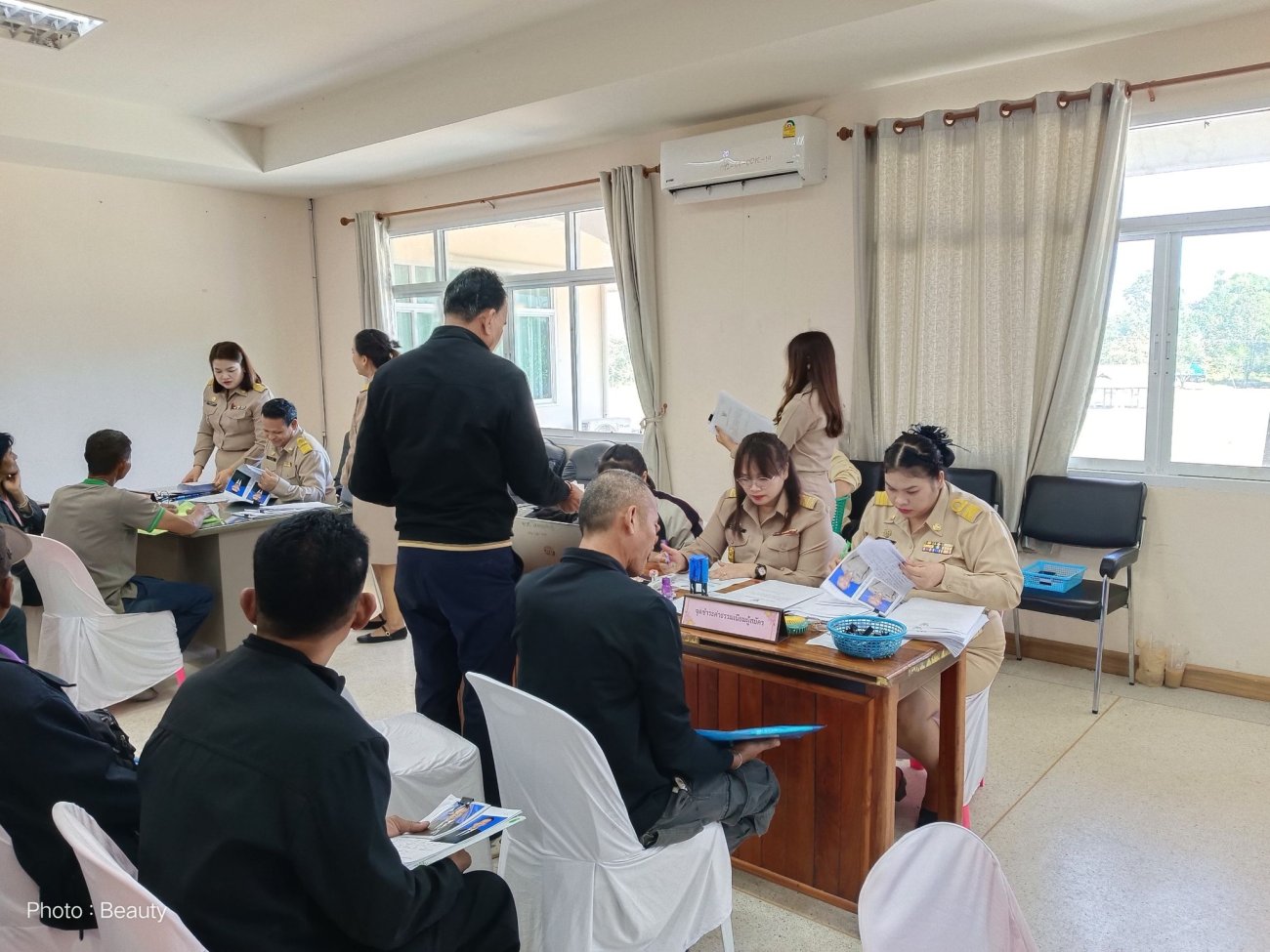 การรับสมัครเลือกตั้งนายกและสมาชิกสภาอบต.โดมประดิษฐ์